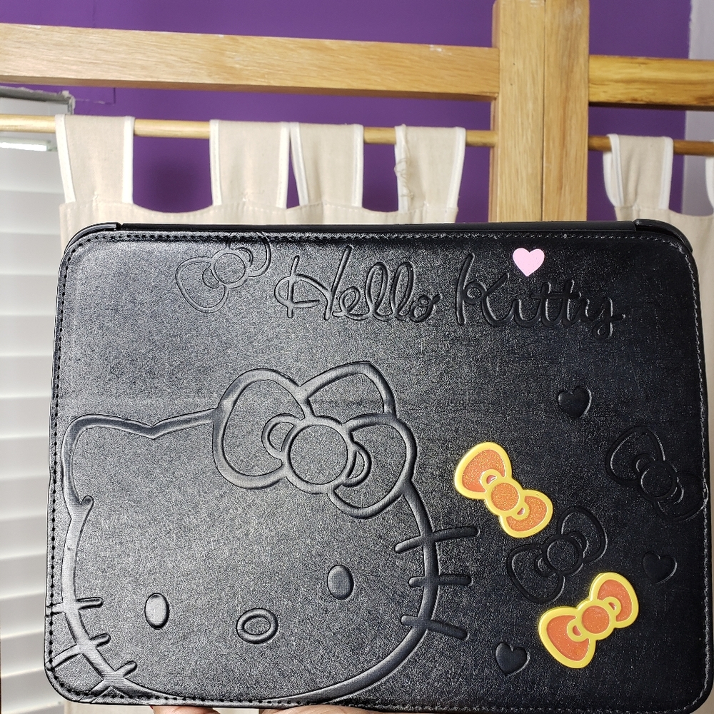 Hello Kitty Tablet Case - Picture 3 of 10